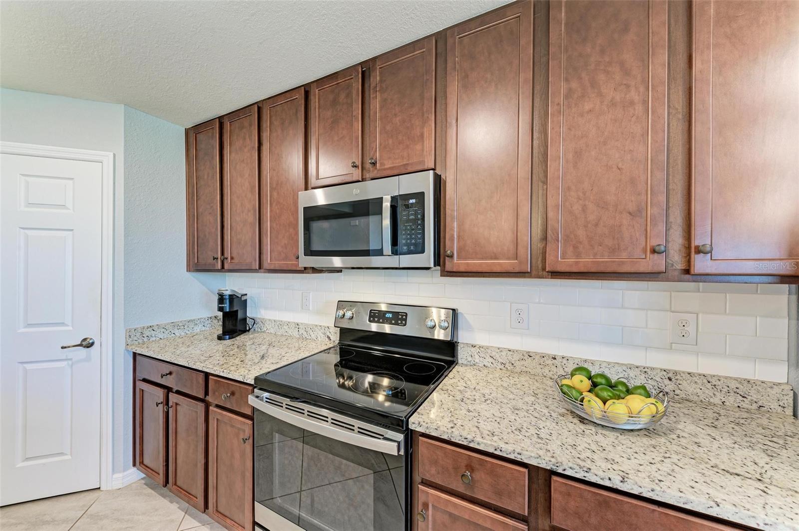 VERANDA V AT LAKEWOOD NATIONAL PH II - Residential Lease