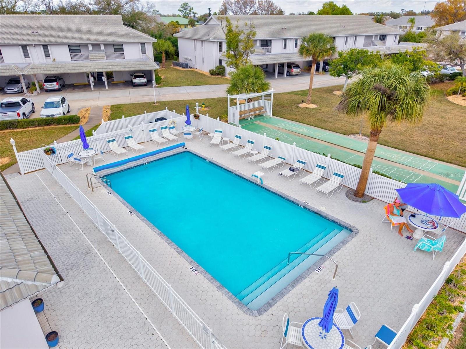 GOLFVIEW - Residential