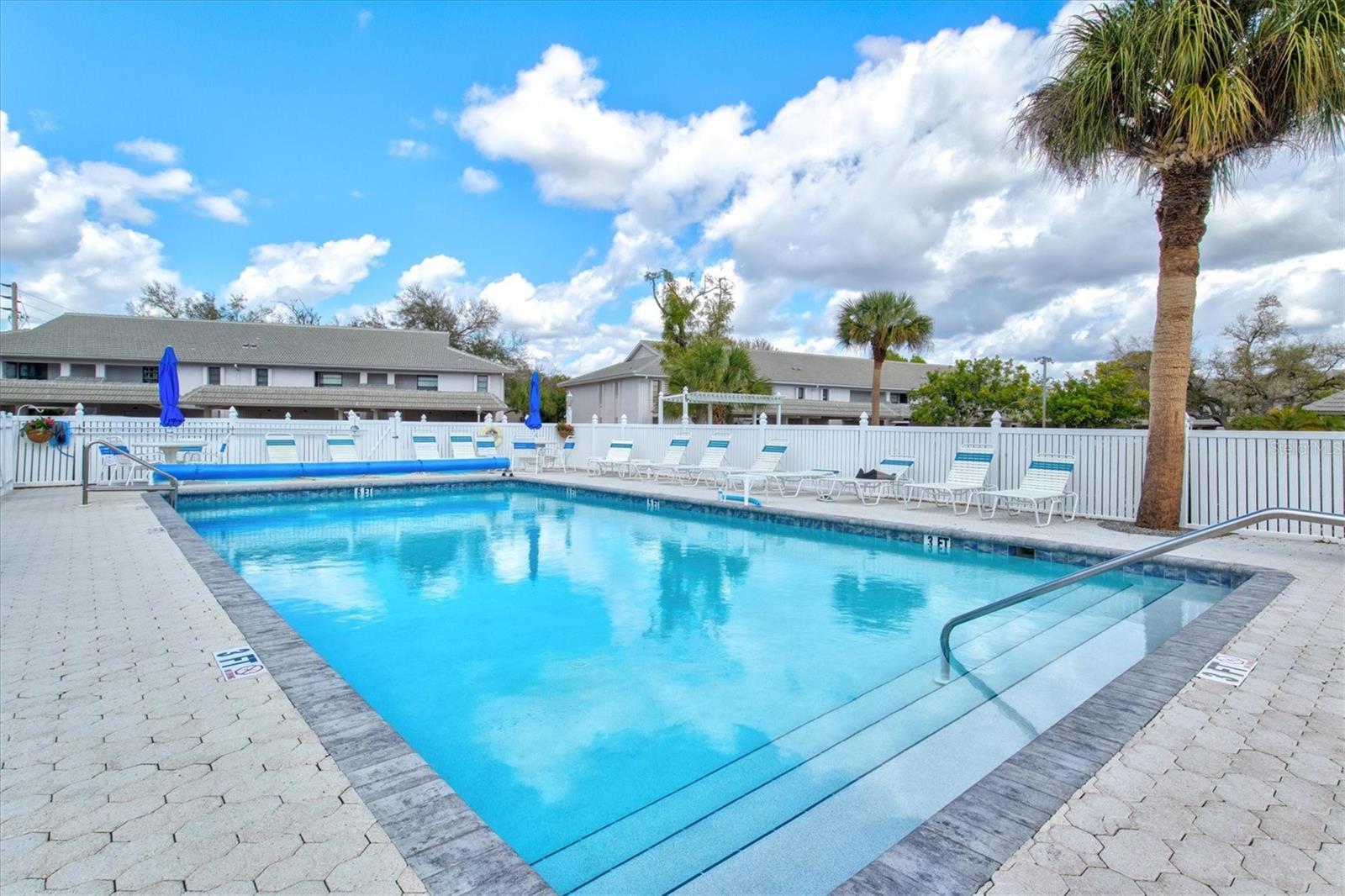 GOLFVIEW - Residential