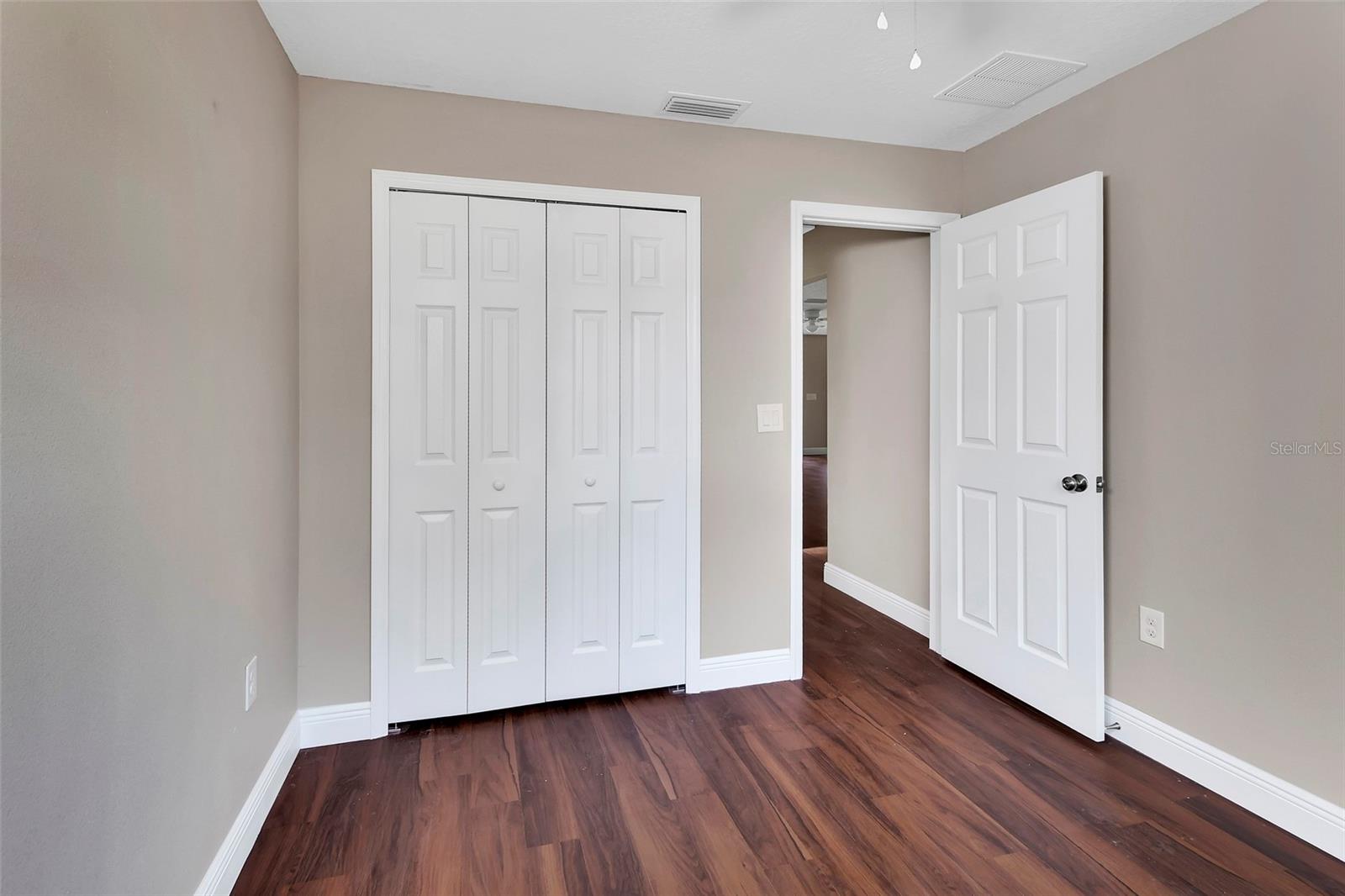 HILLCREST UN 1 - Residential