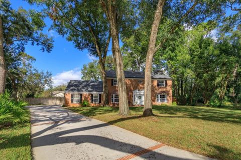 A home in APOPKA