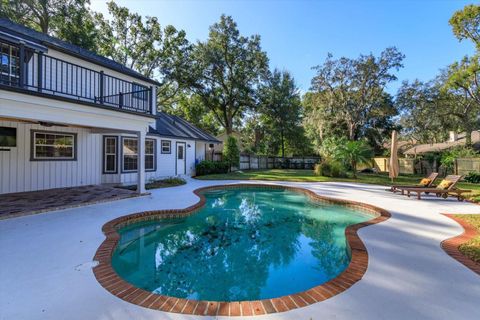 A home in APOPKA