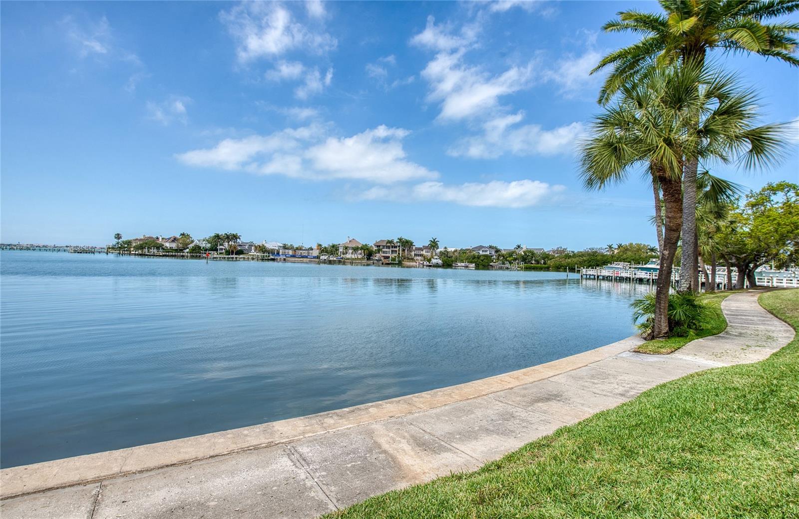 BELLEVIEW BILTMORE VILLAS SOUTH GARDEN 8 - Residential