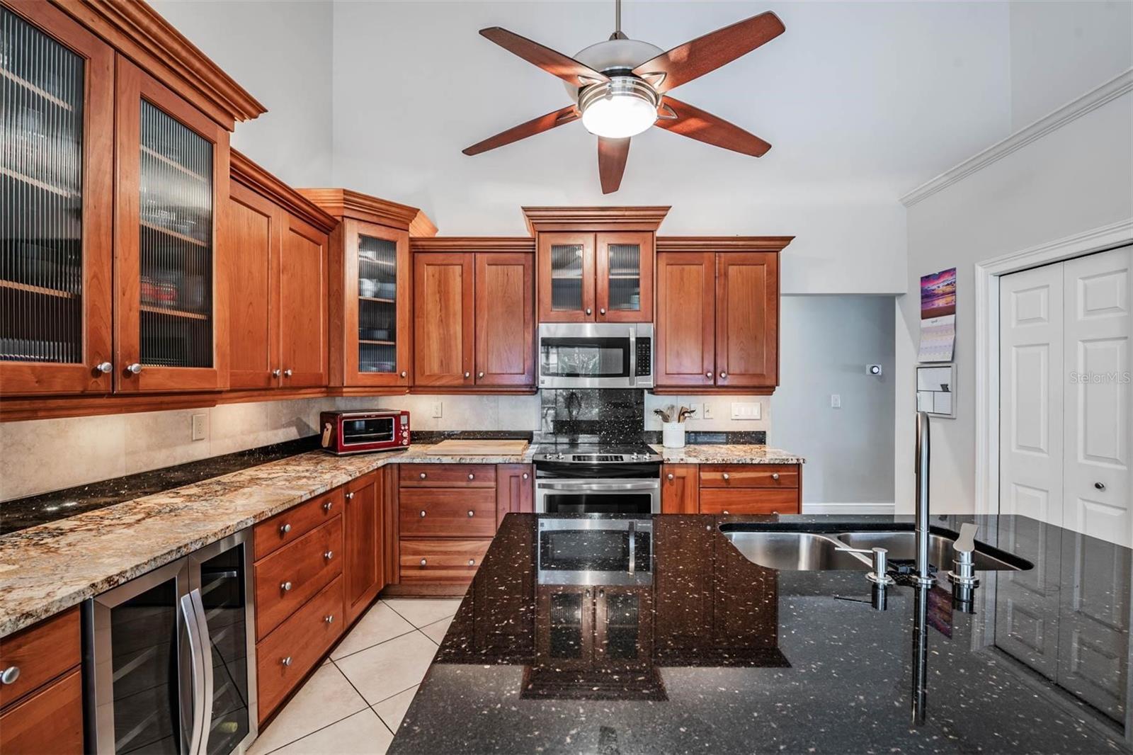 MASON OAKS - Residential