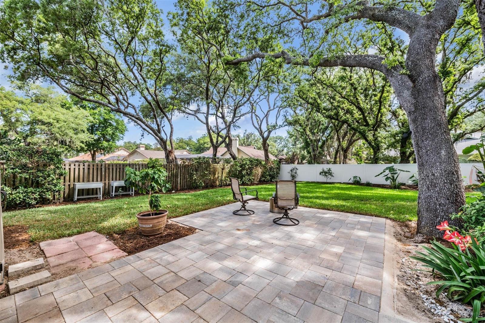 MASON OAKS - Residential