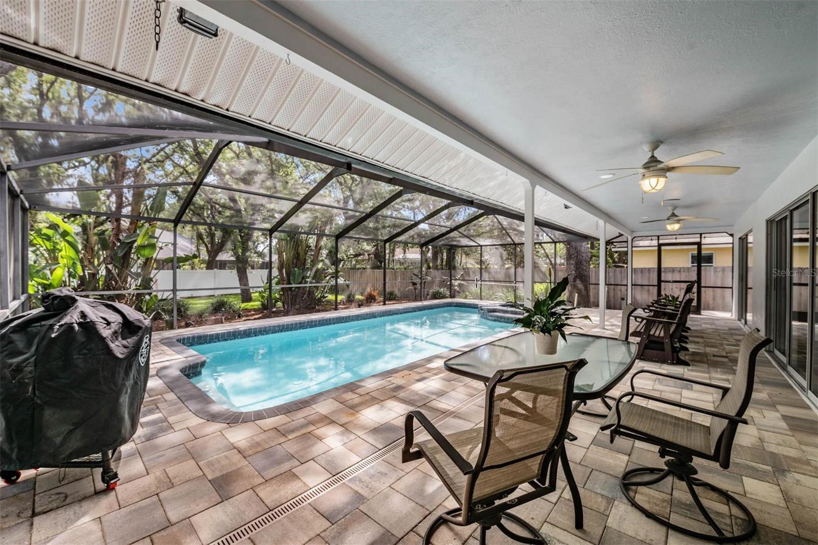 MASON OAKS - Residential