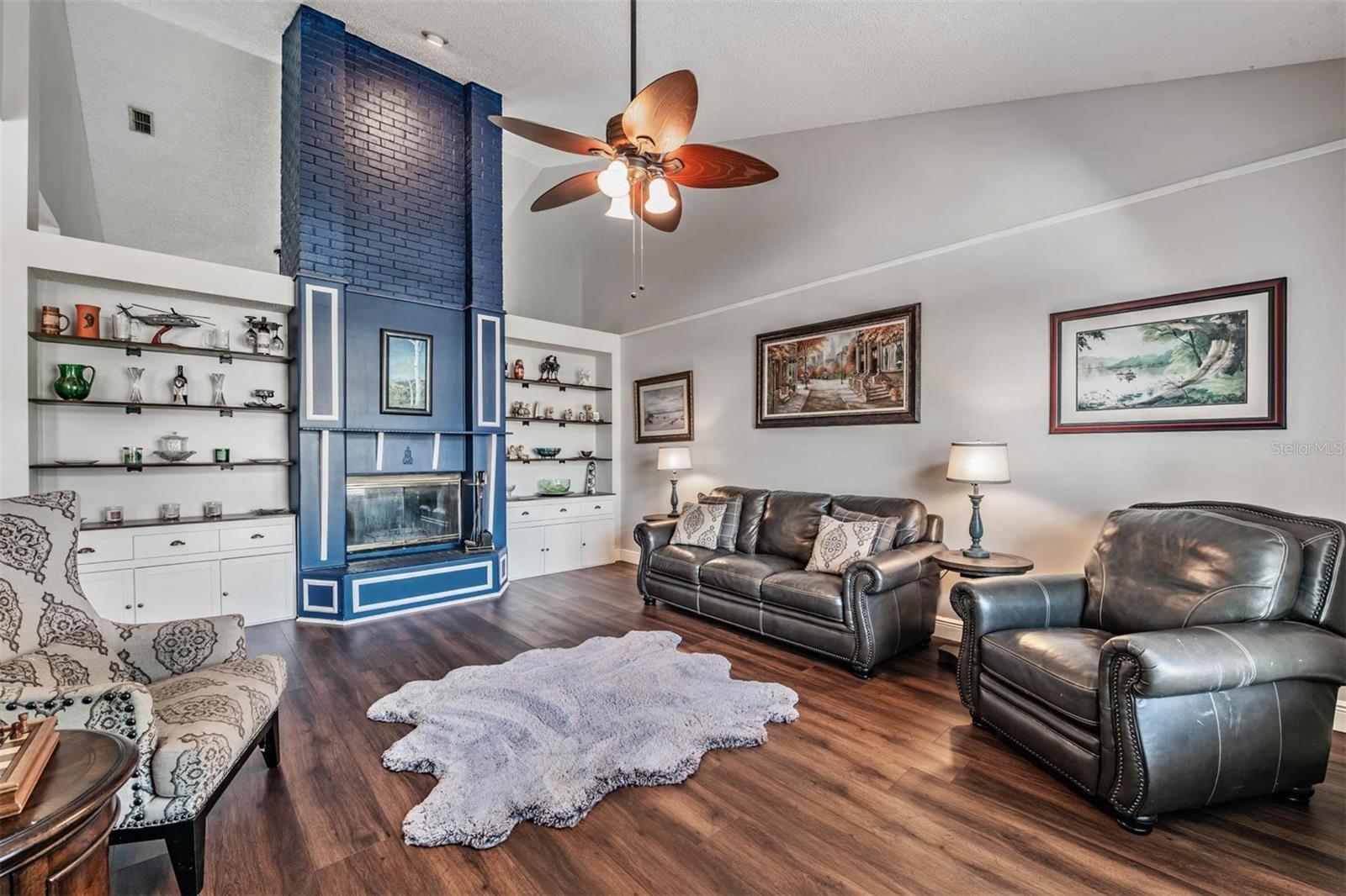 MASON OAKS - Residential