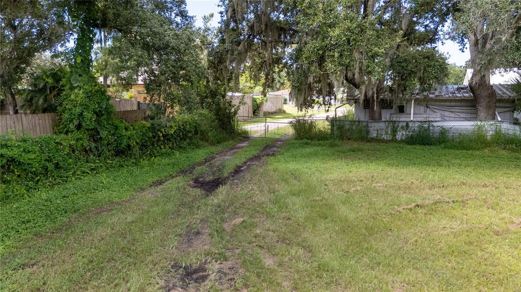 Photo of 11th Street, Sarasota, FL 34232 (MLS # A4673266)