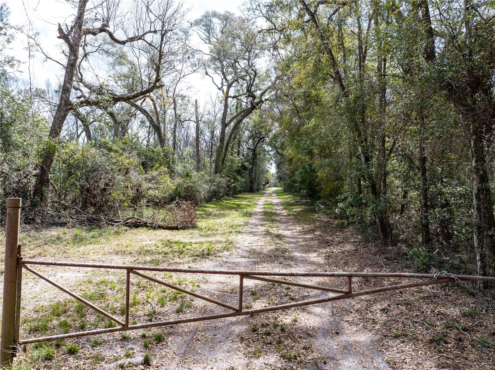 METES AND BOUNDS - Residential