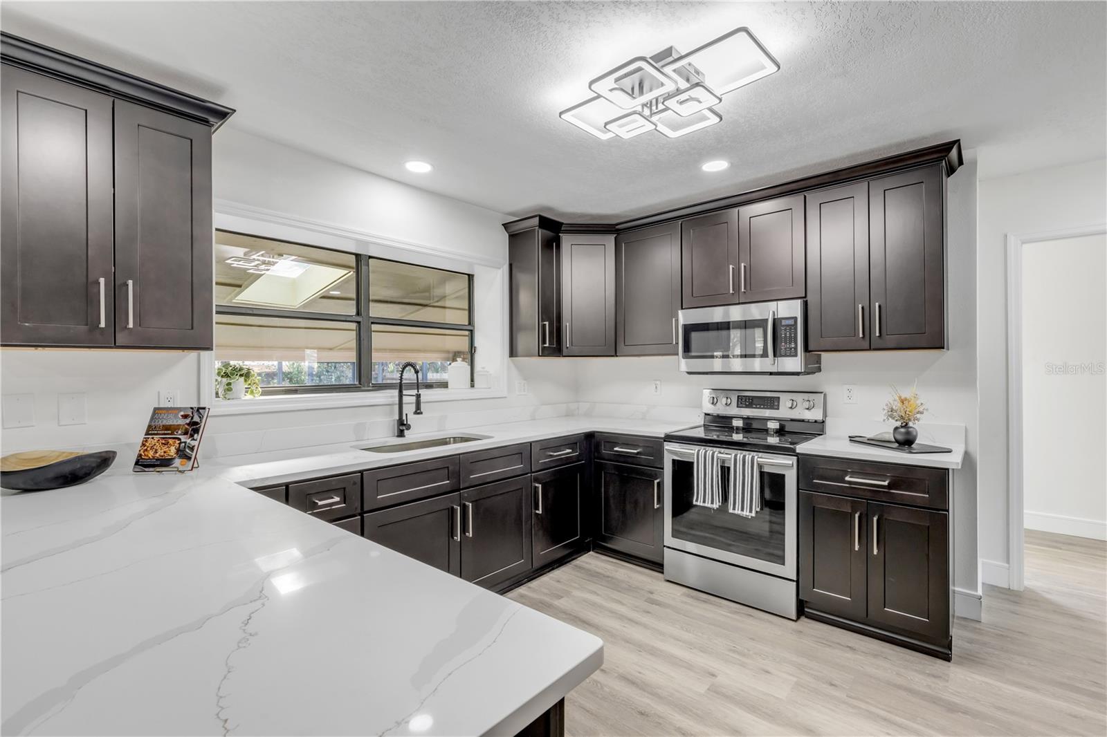 OAK FOREST PH 01-05 - Residential