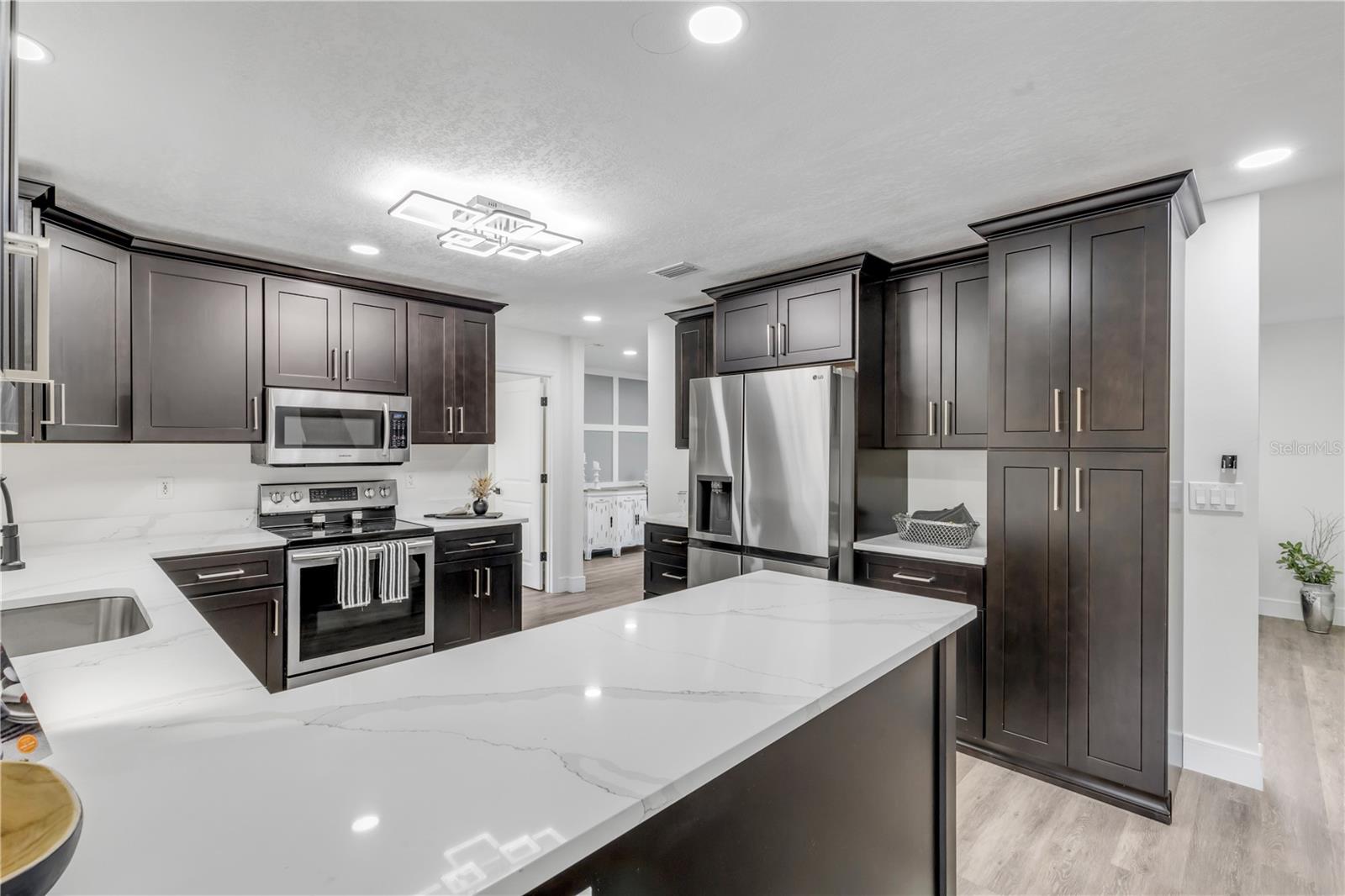 OAK FOREST PH 01-05 - Residential