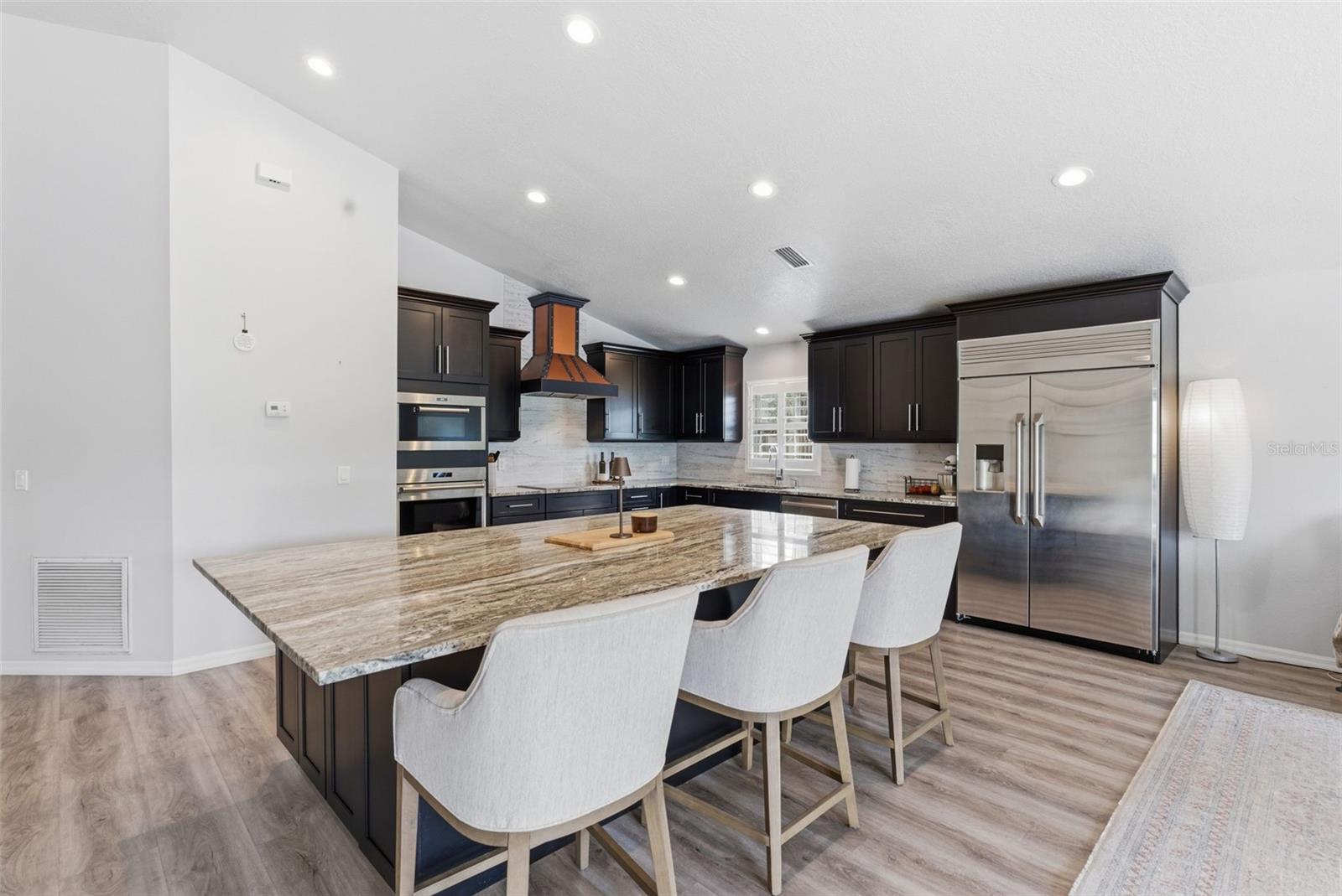 LAKE PADGETT ESTATES EAST - Residential