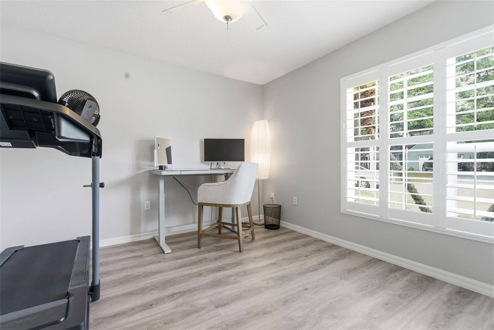 LAKE PADGETT ESTATES EAST - Residential