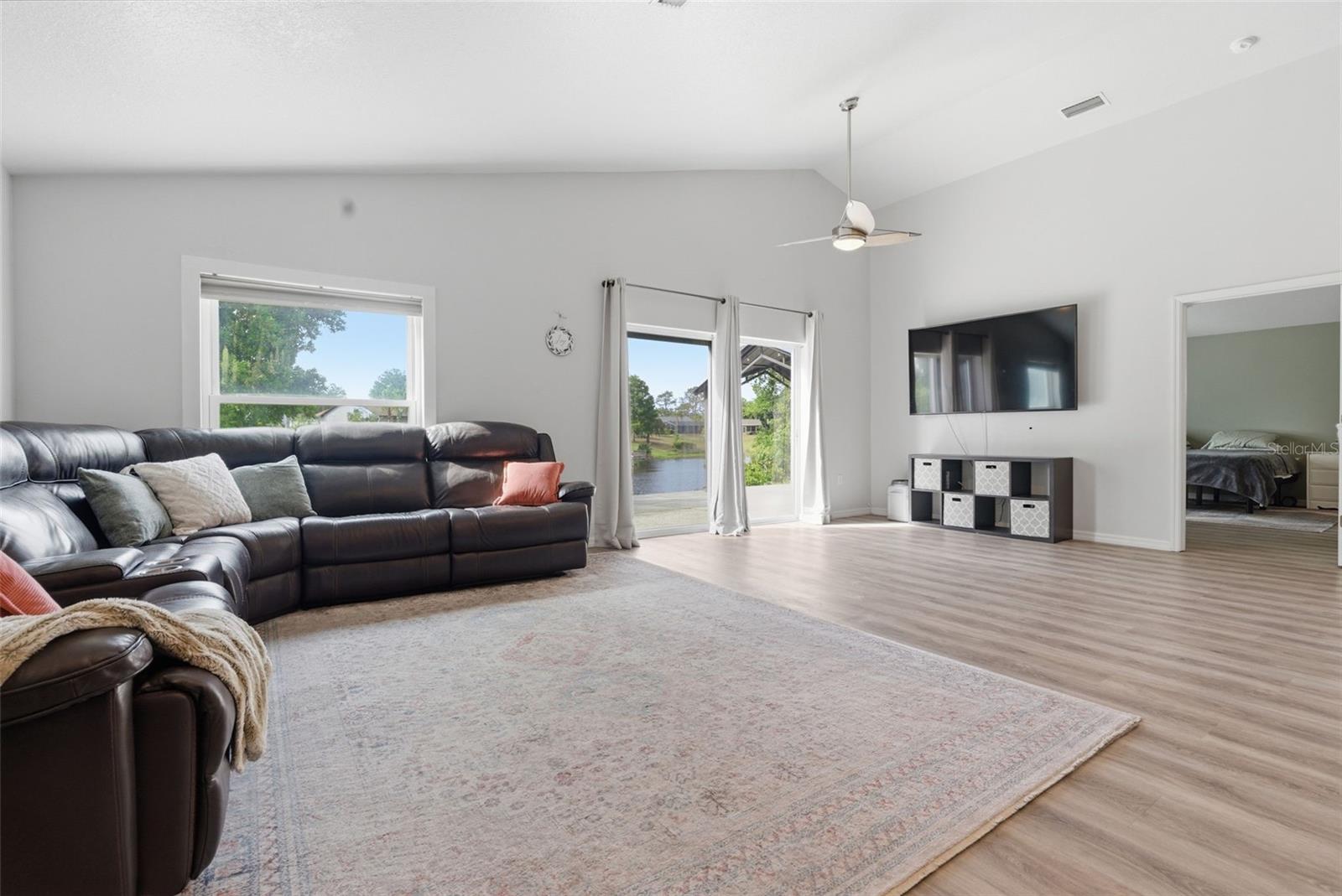 LAKE PADGETT ESTATES EAST - Residential