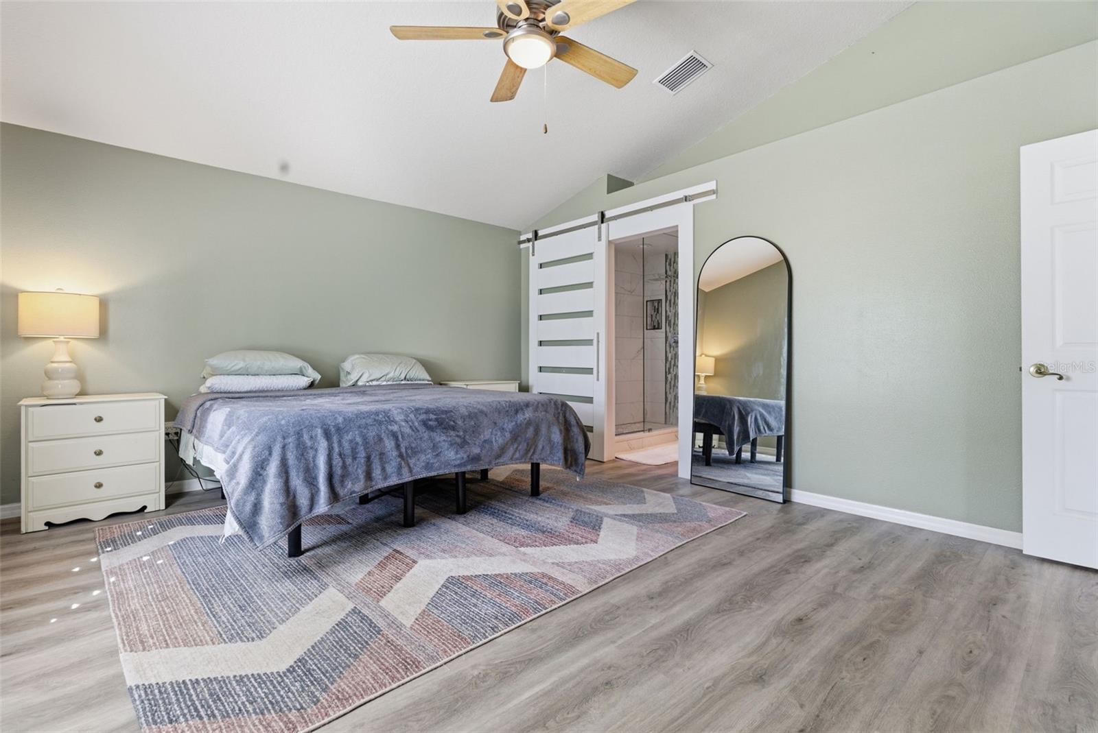 LAKE PADGETT ESTATES EAST - Residential