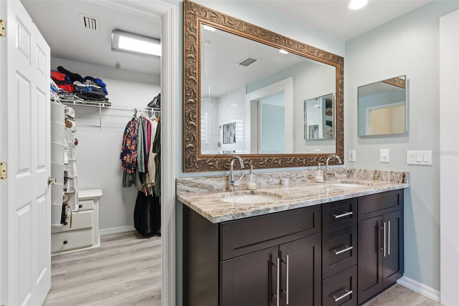 LAKE PADGETT ESTATES EAST - Residential
