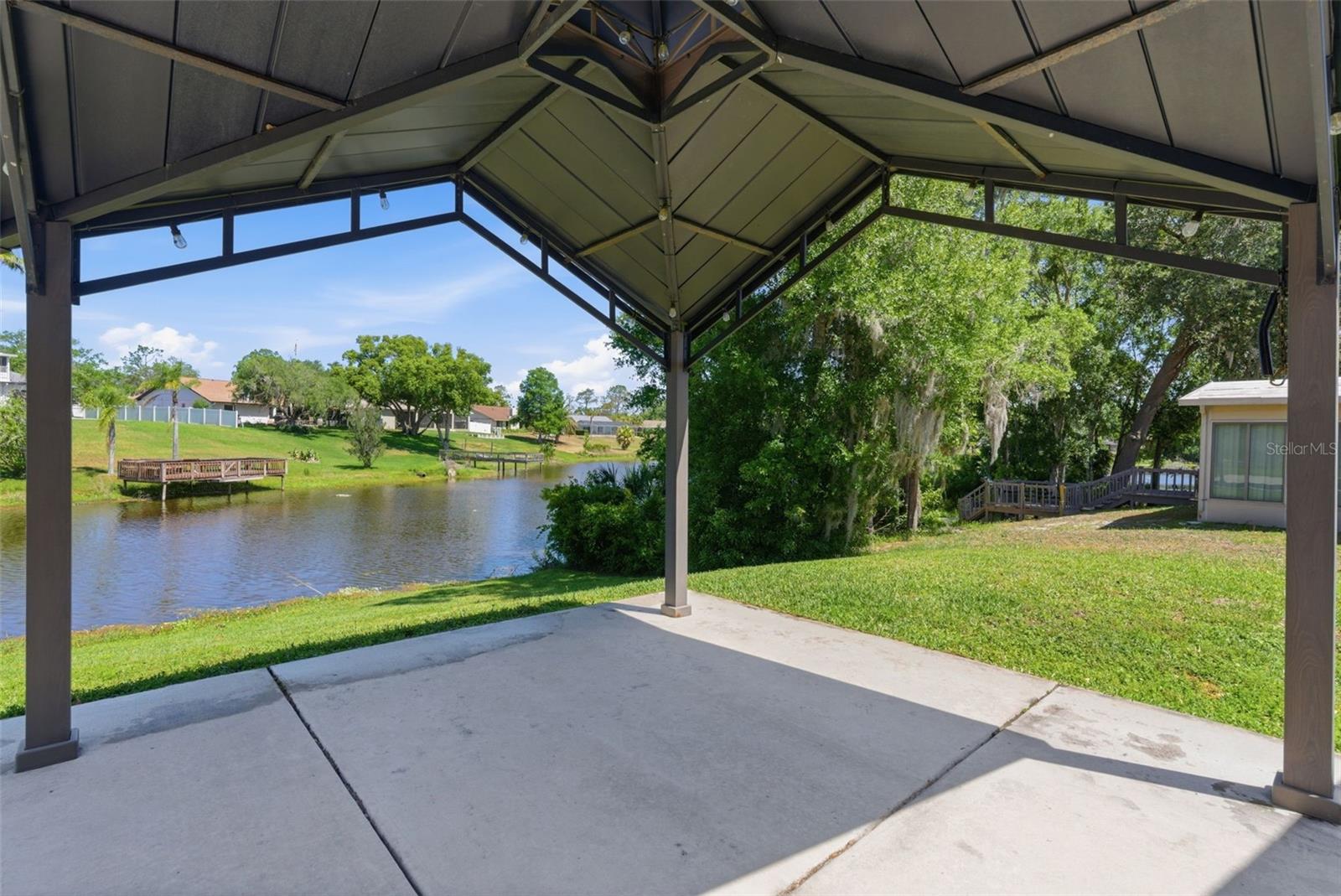 LAKE PADGETT ESTATES EAST - Residential