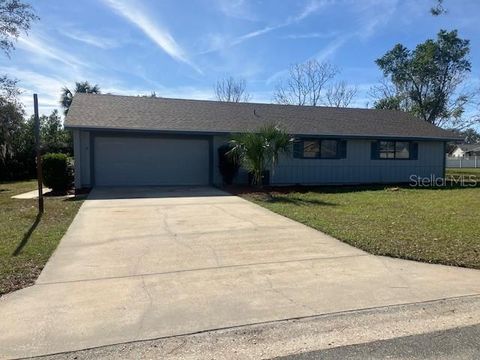 A home in FRUITLAND PARK