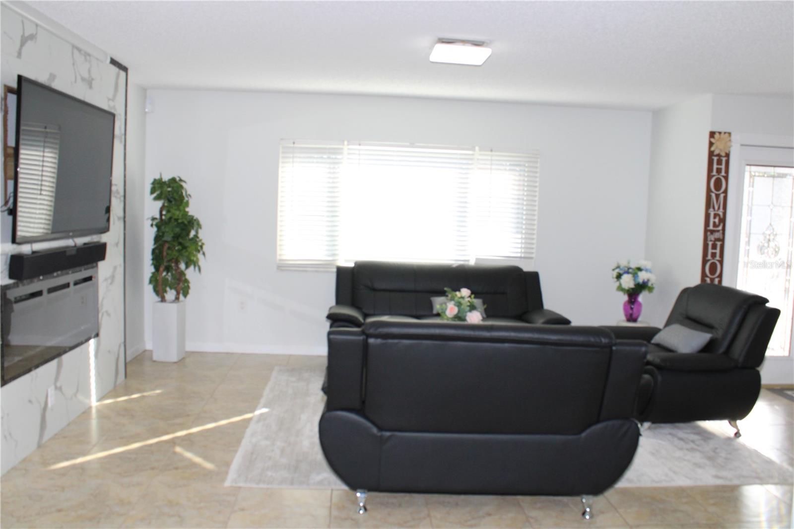 WESTCHESTER ESTATES UNIT TWO - Residential Lease