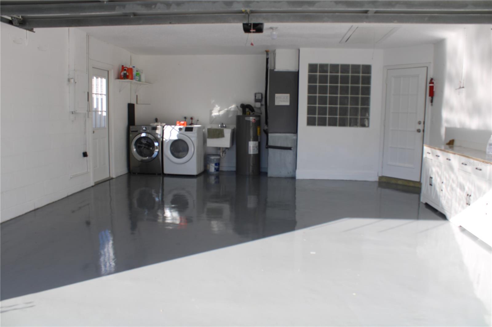 WESTCHESTER ESTATES UNIT TWO - Residential Lease