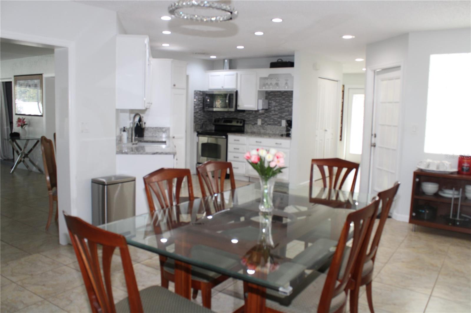 WESTCHESTER ESTATES UNIT TWO - Residential Lease