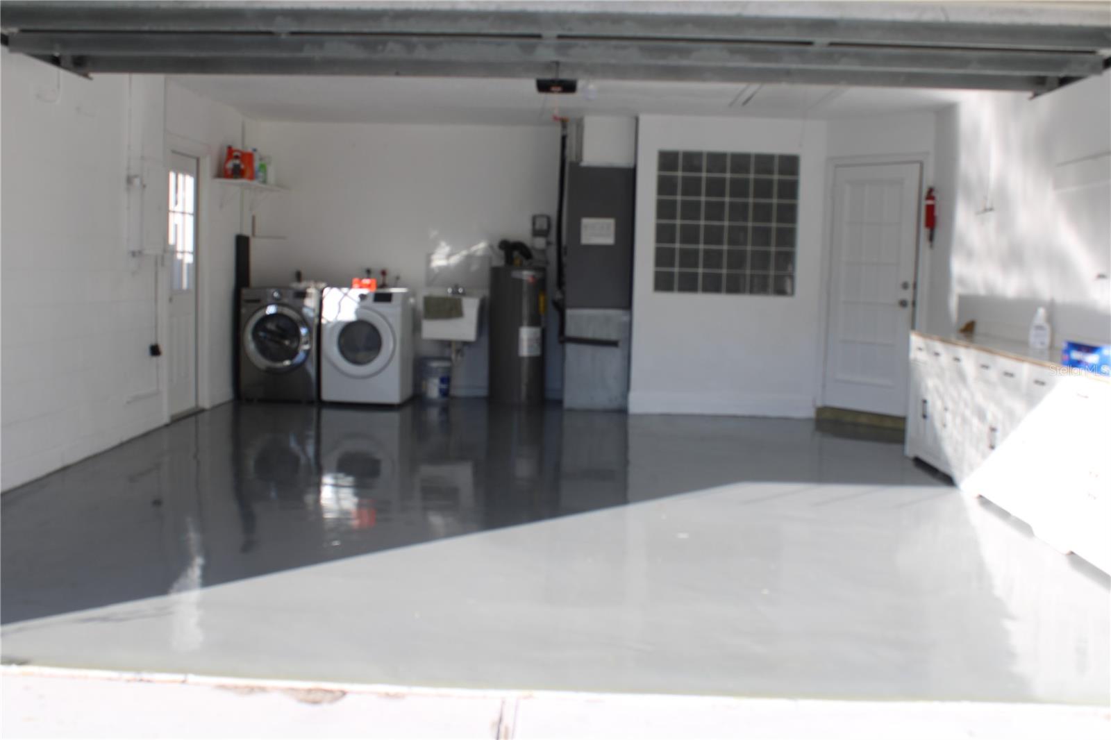 WESTCHESTER ESTATES UNIT TWO - Residential Lease