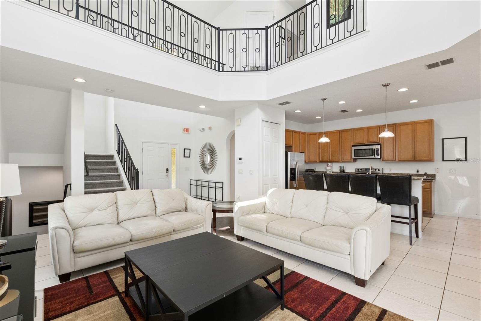 CALABAY PARC AT TOWER LAKE - Residential