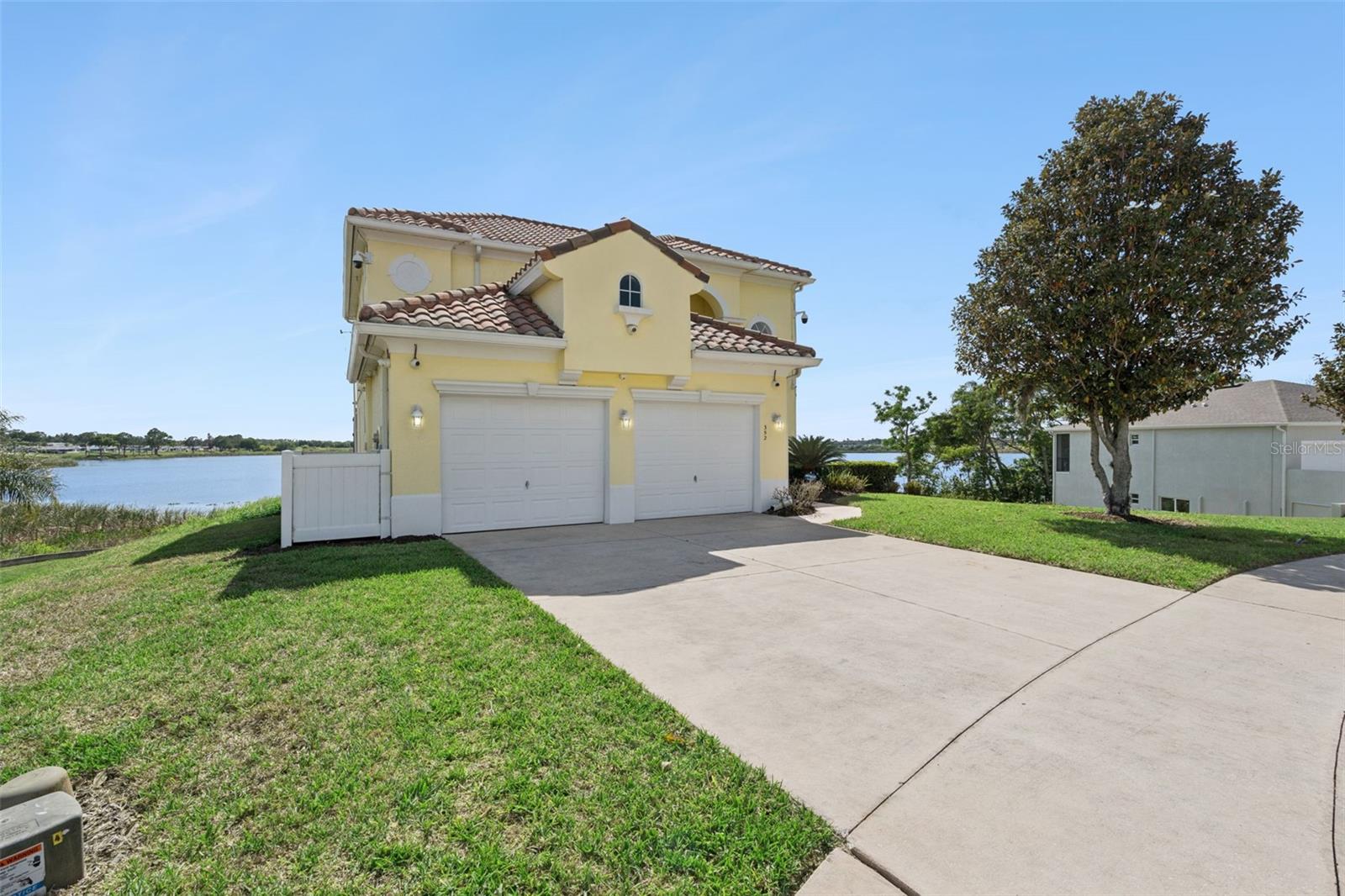 CALABAY PARC AT TOWER LAKE - Residential