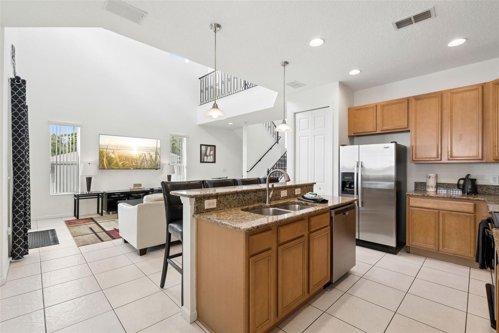 CALABAY PARC AT TOWER LAKE - Residential