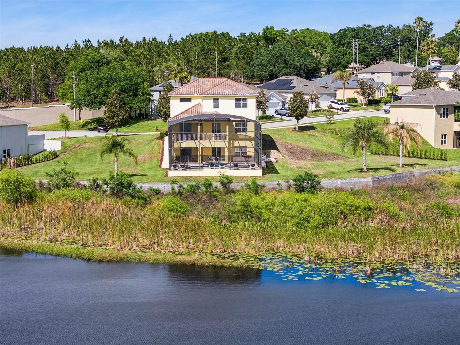 CALABAY PARC AT TOWER LAKE - Residential