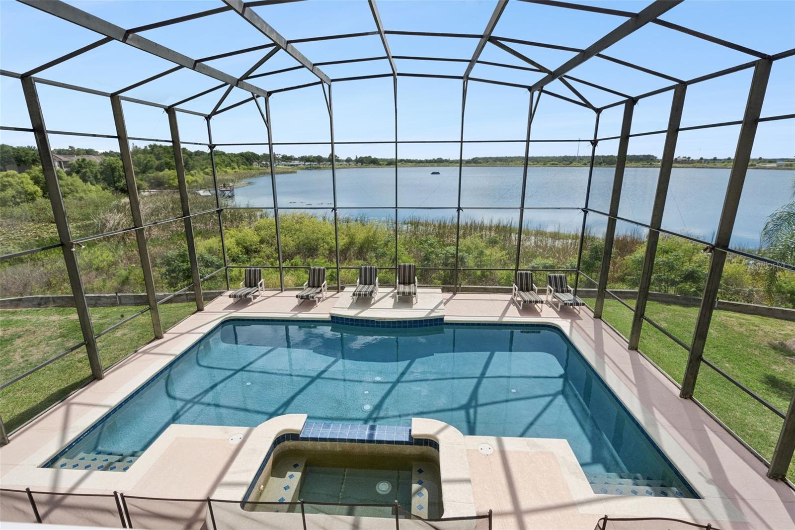 CALABAY PARC AT TOWER LAKE - Residential