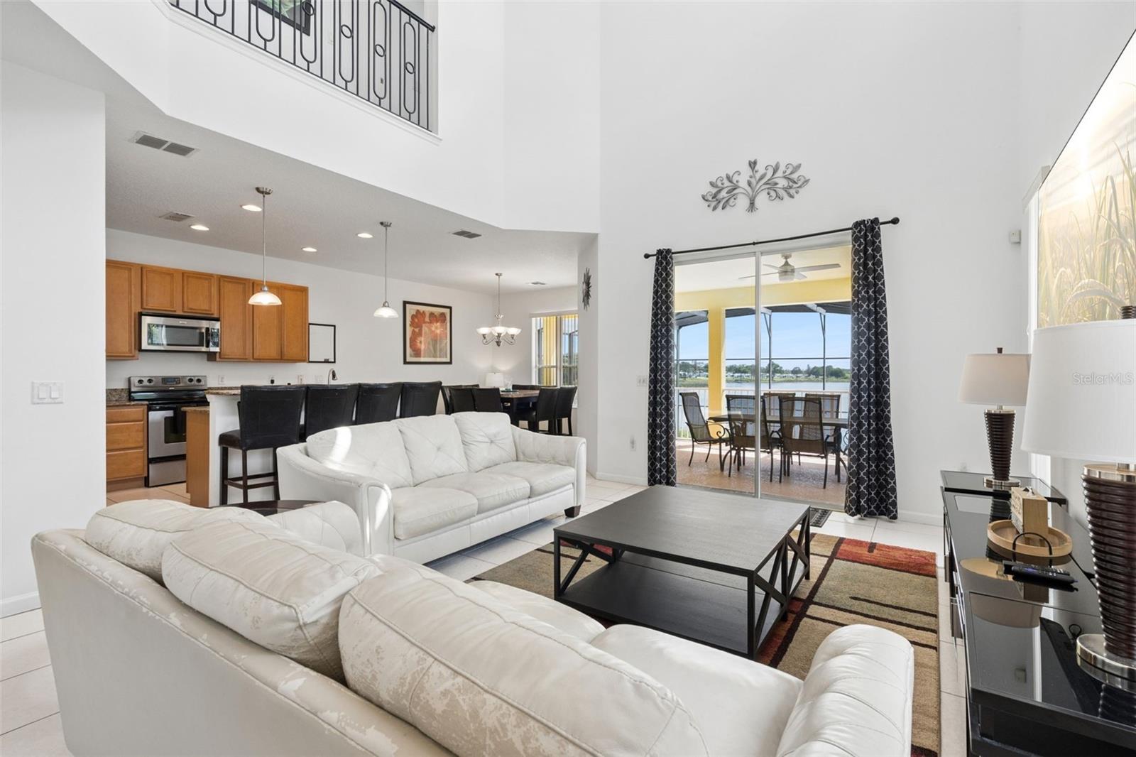 CALABAY PARC AT TOWER LAKE - Residential