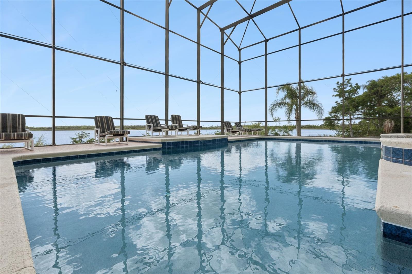 CALABAY PARC AT TOWER LAKE - Residential