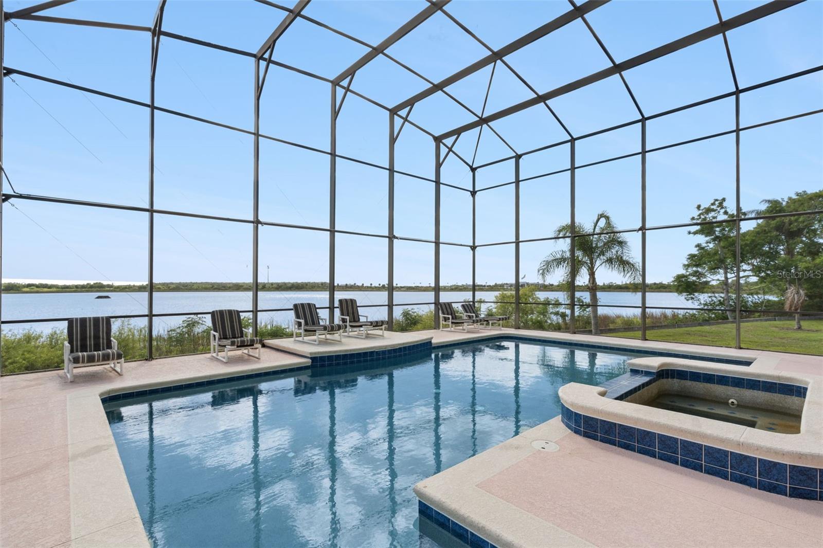 CALABAY PARC AT TOWER LAKE - Residential