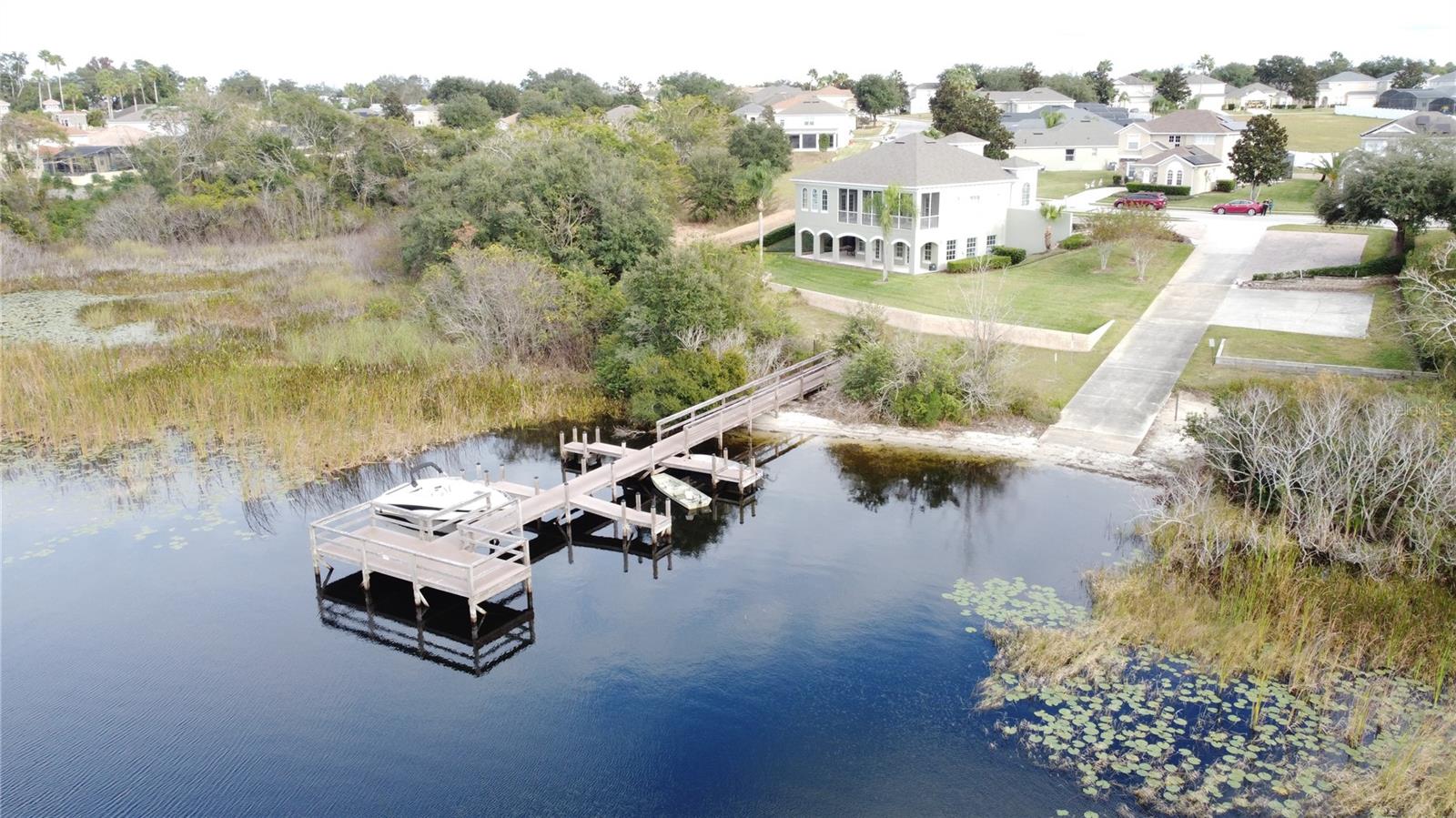 CALABAY PARC AT TOWER LAKE - Residential