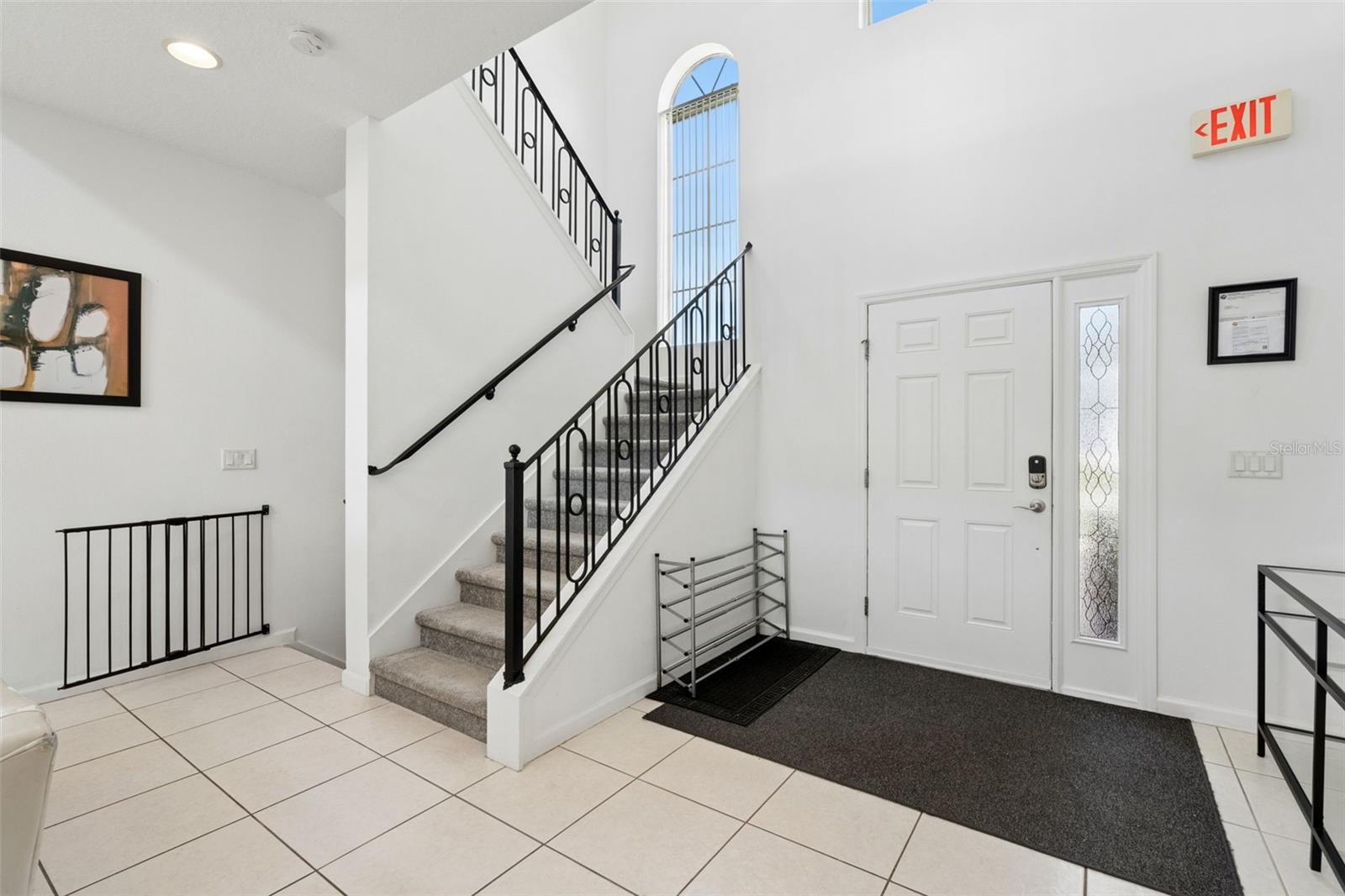 CALABAY PARC AT TOWER LAKE - Residential