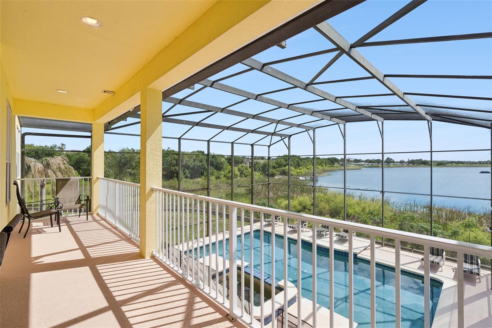 CALABAY PARC AT TOWER LAKE - Residential