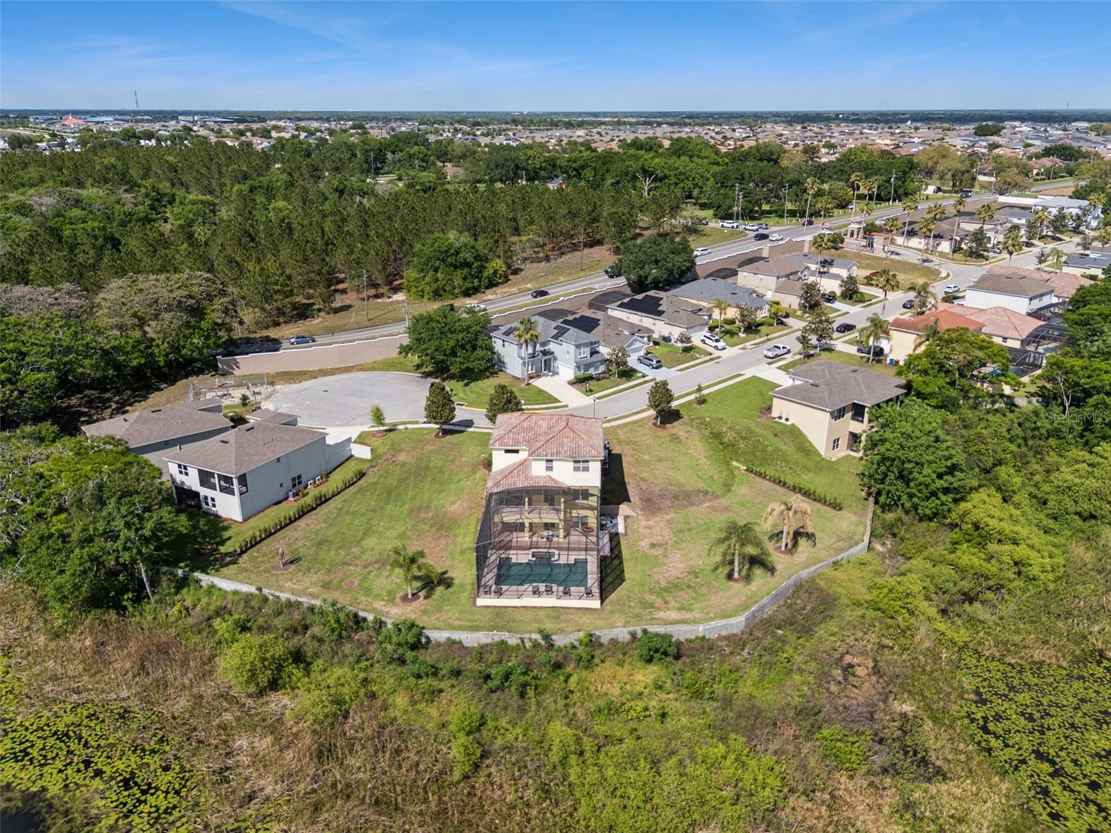 CALABAY PARC AT TOWER LAKE - Residential