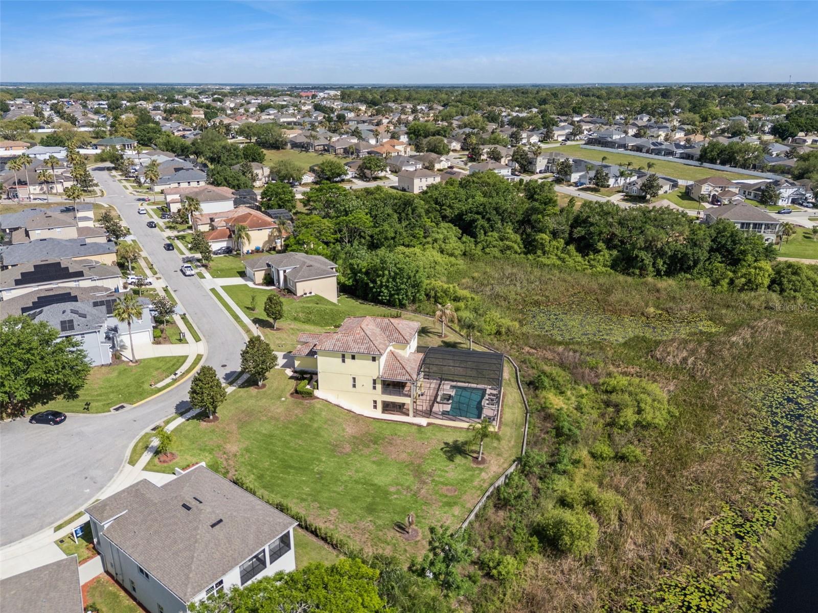 CALABAY PARC AT TOWER LAKE - Residential