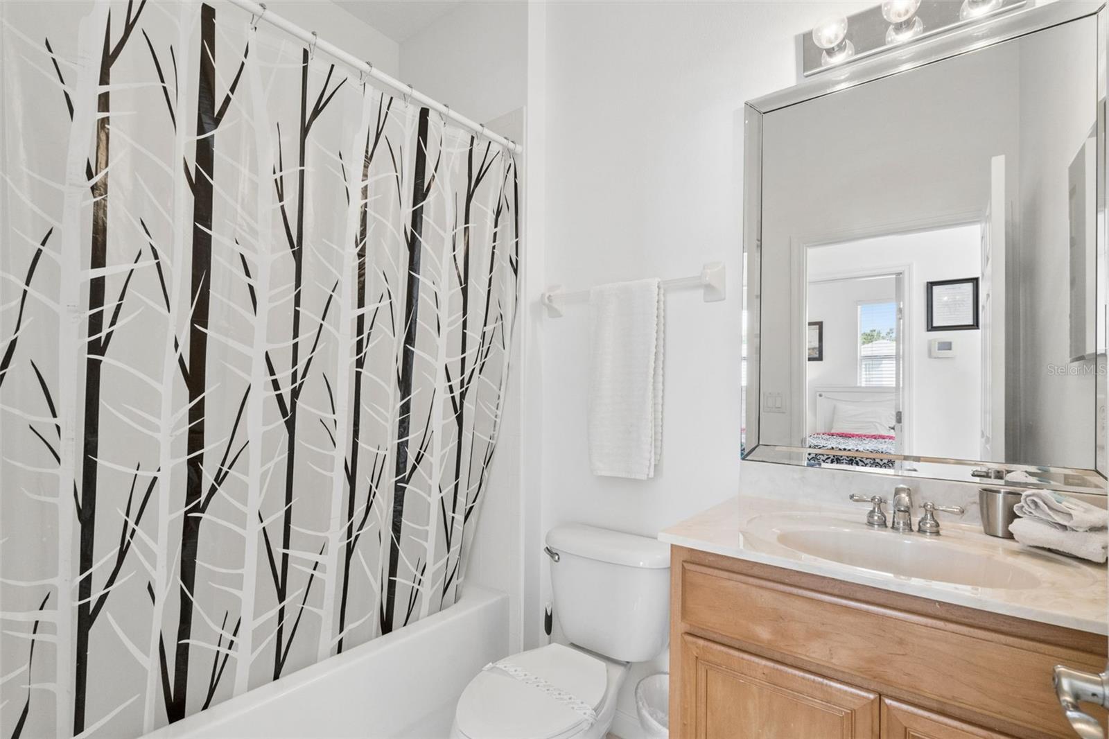 CALABAY PARC AT TOWER LAKE - Residential