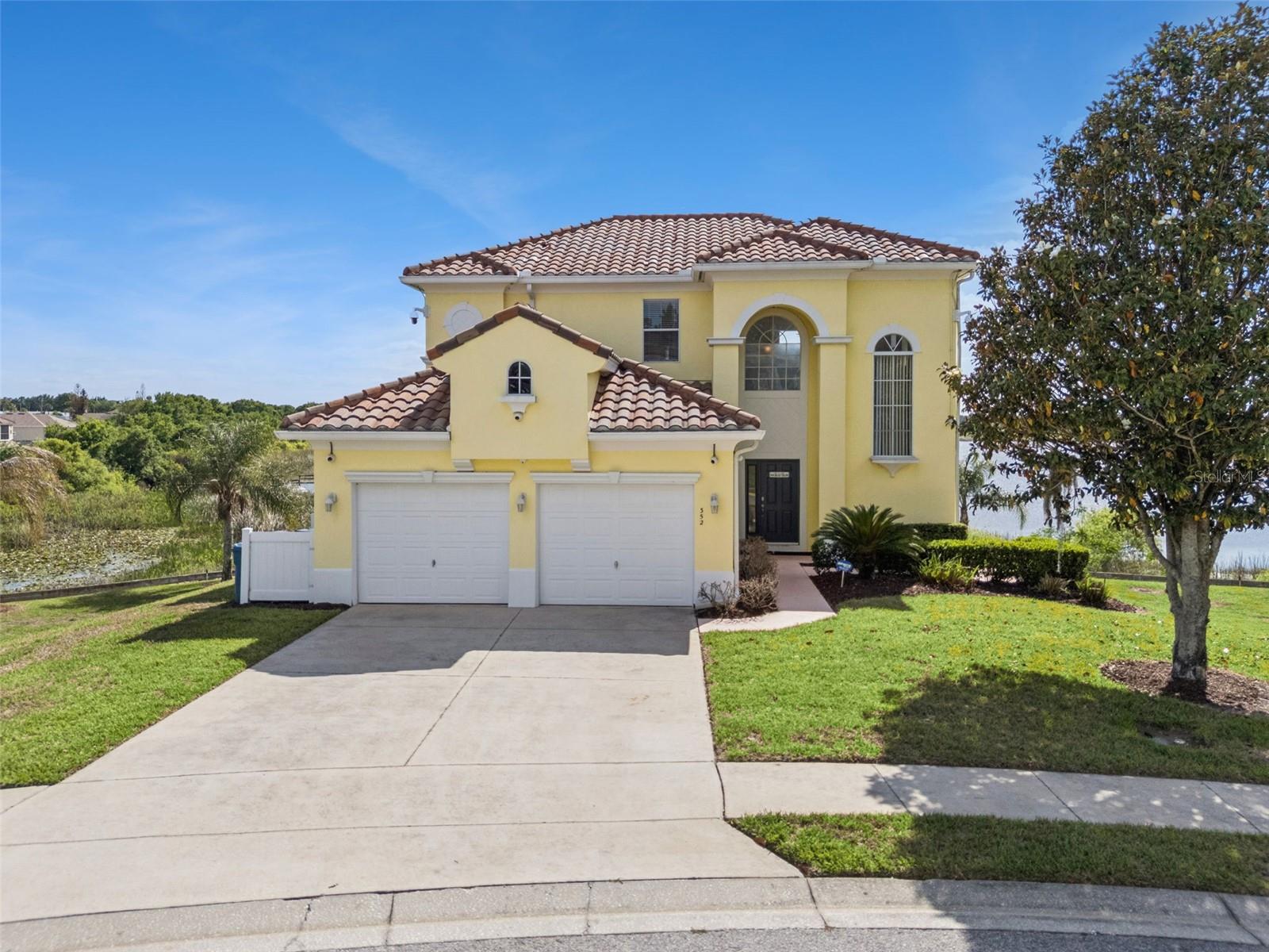 CALABAY PARC AT TOWER LAKE - Residential