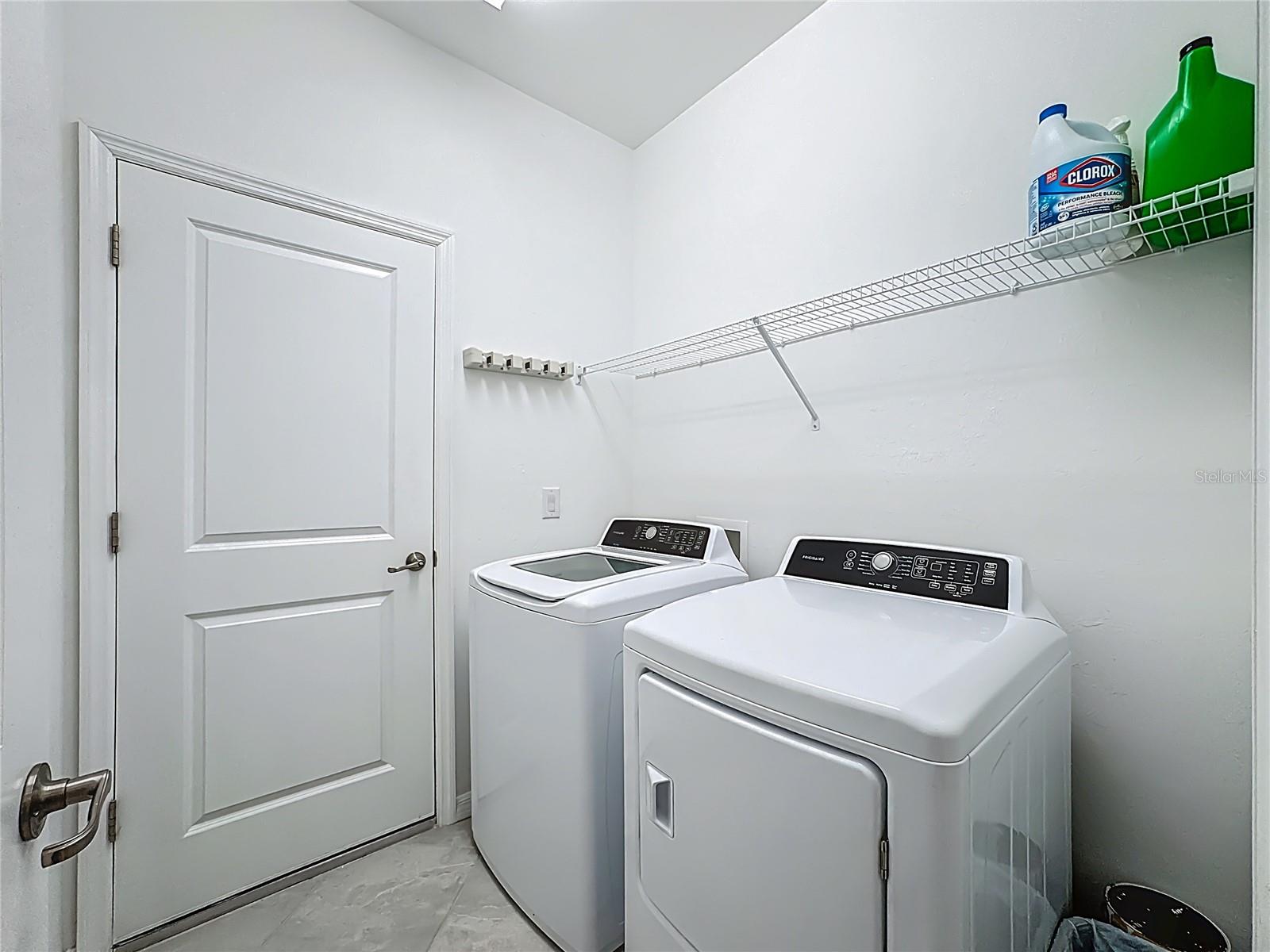 ANTIGUA/WELLEN PARK - Residential