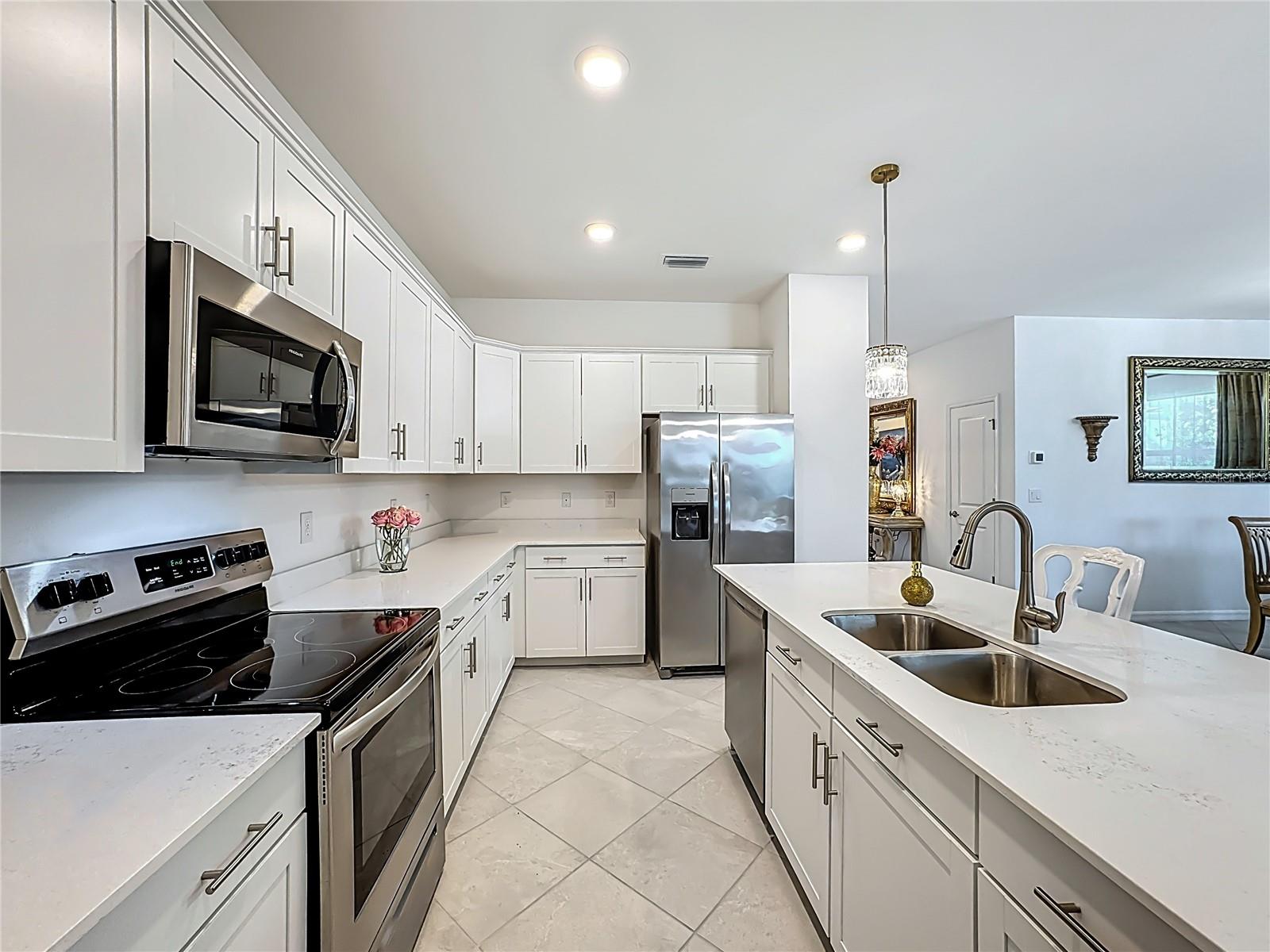 ANTIGUA/WELLEN PARK - Residential