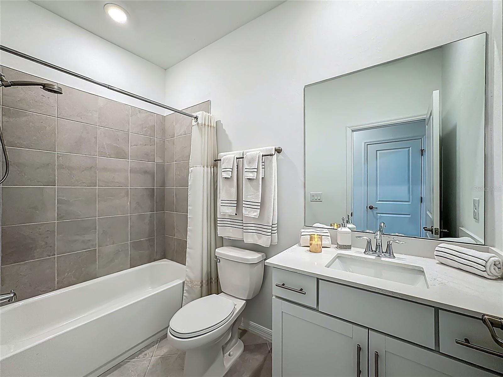 ANTIGUA/WELLEN PARK - Residential