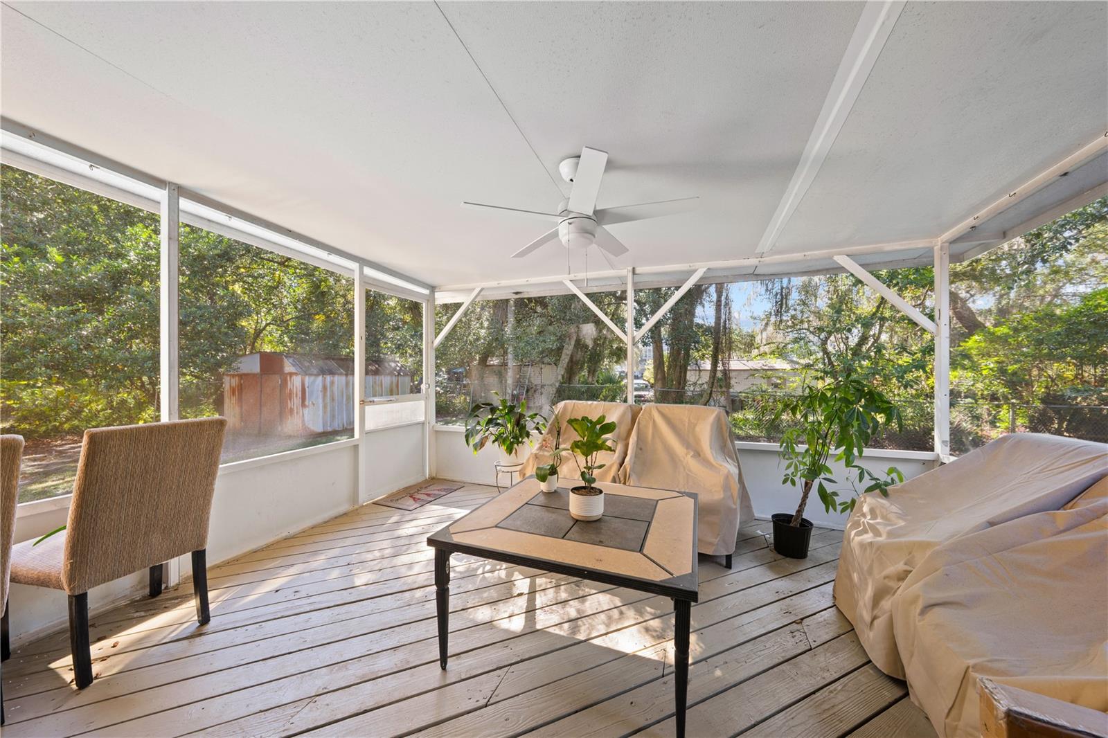 LA JUNE PARK - Residential