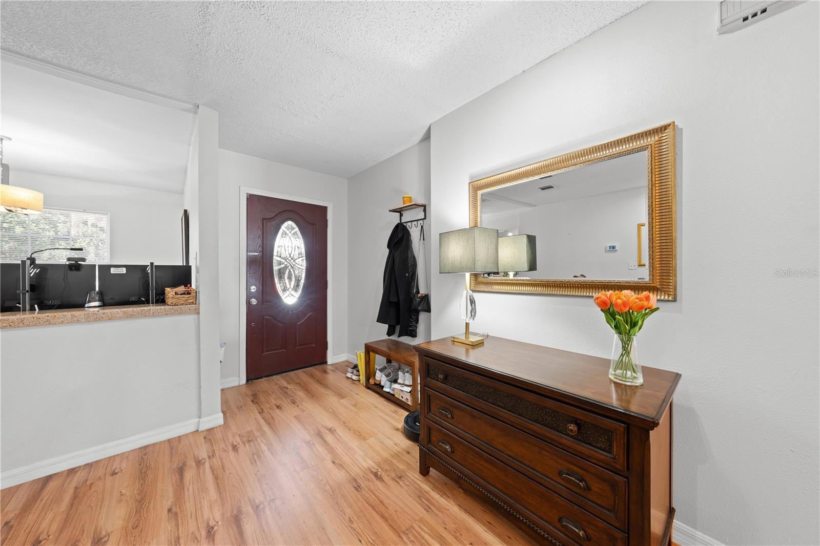 LA JUNE PARK - Residential