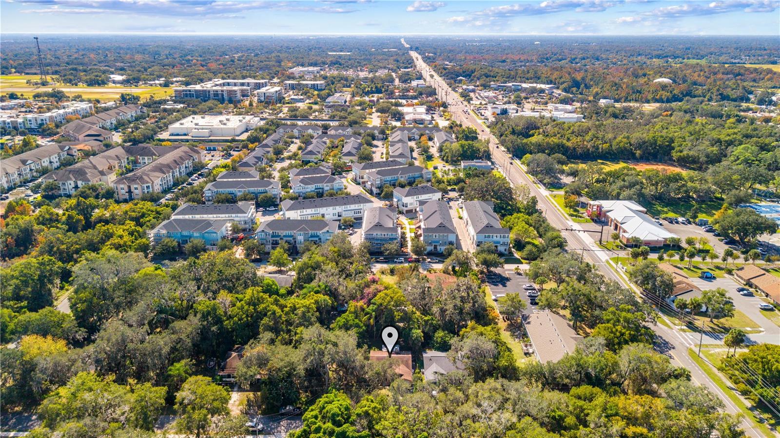 LA JUNE PARK - Residential