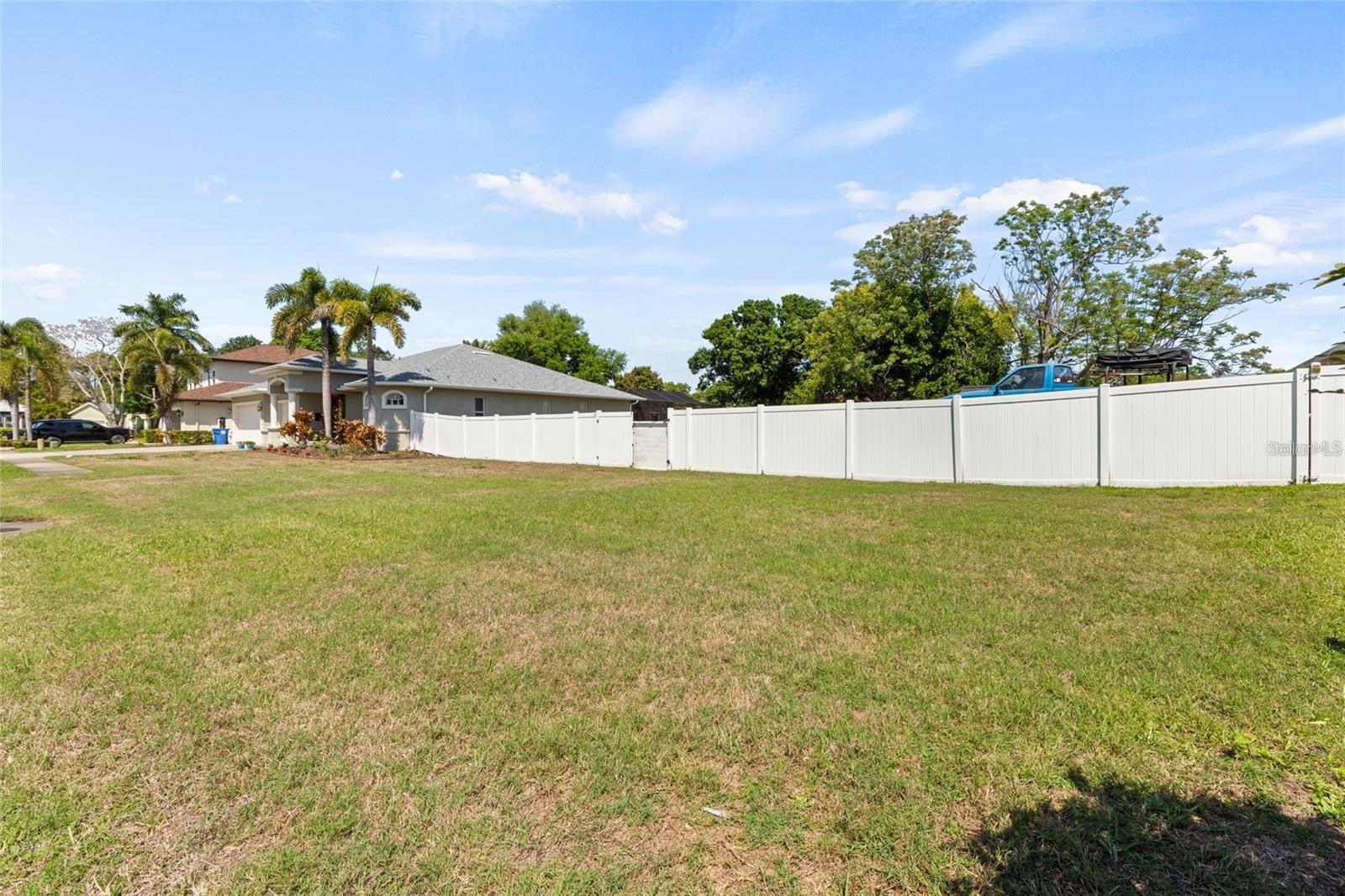 LAKEWOOD RANCH ESTATES SUB - Land