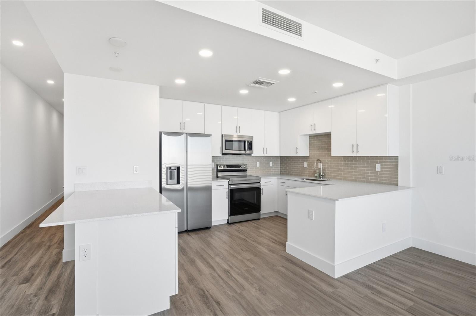 THE STRAND - Residential