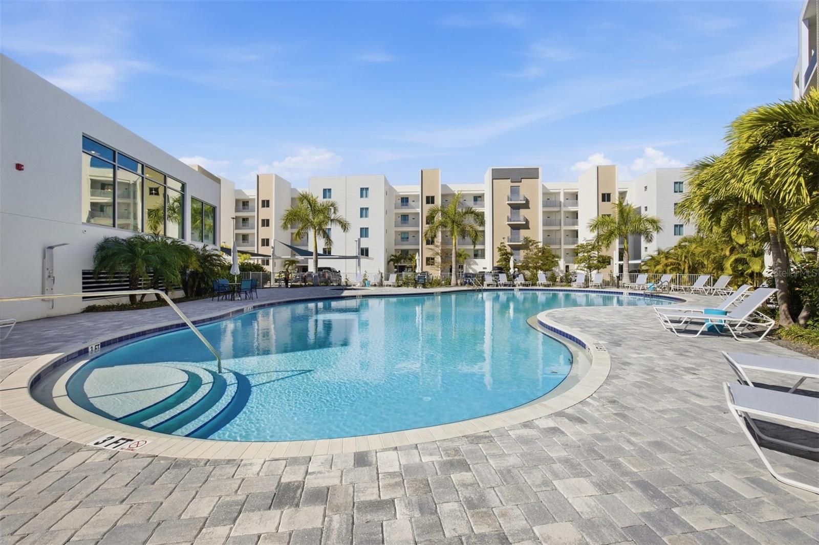 THE STRAND - Residential